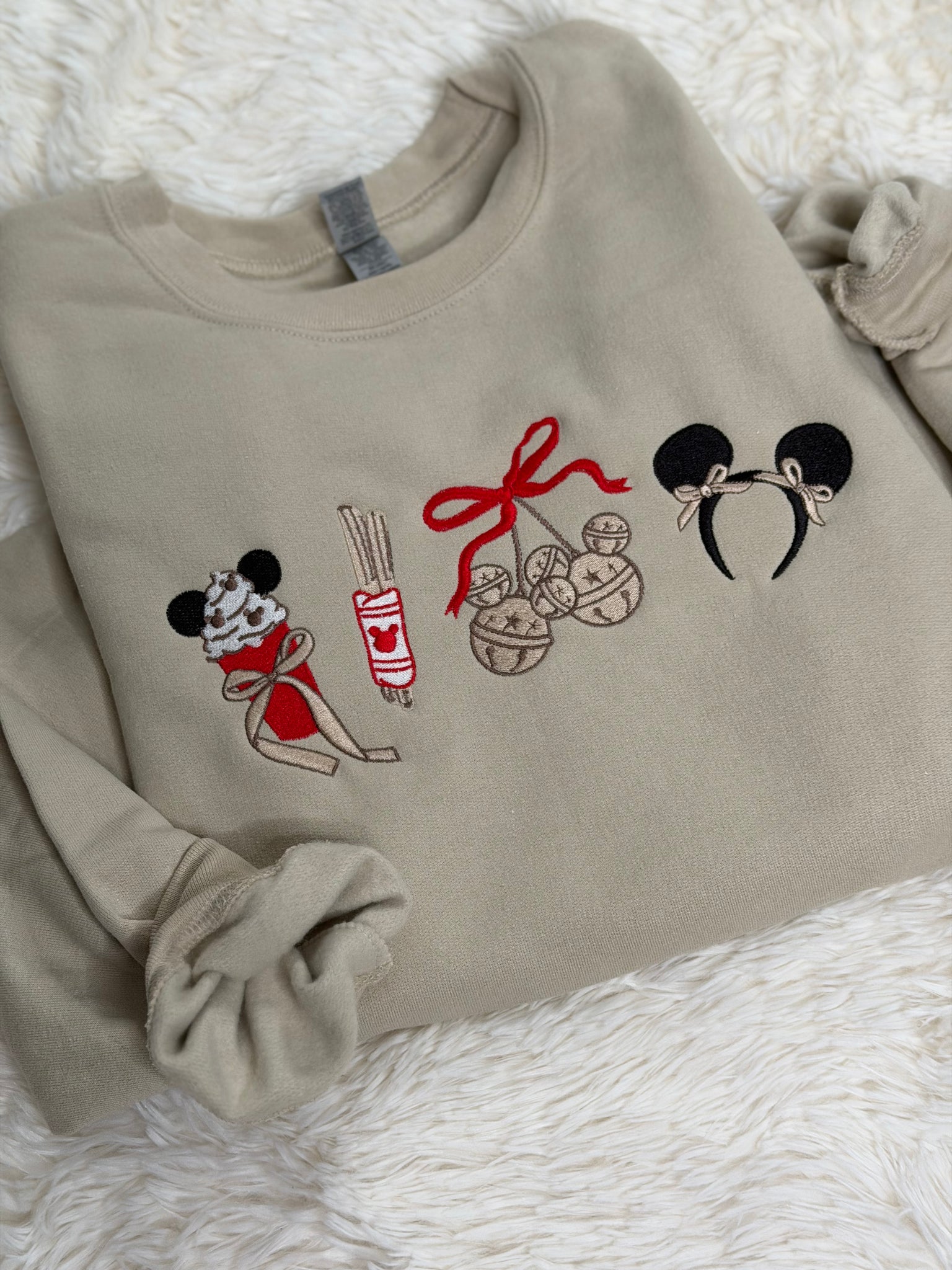 Holiday Bells crewneck - gildan