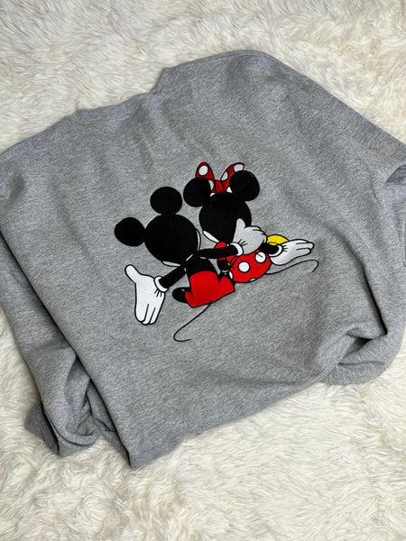 Mouse in love large gildan crewneck