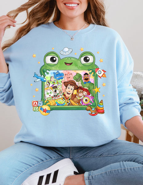 Toys 5 Crewneck  - Gildan