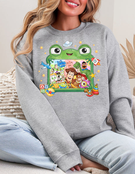 Toys 5 Crewneck  - Gildan