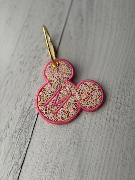Custom embroidered mouse bag tag