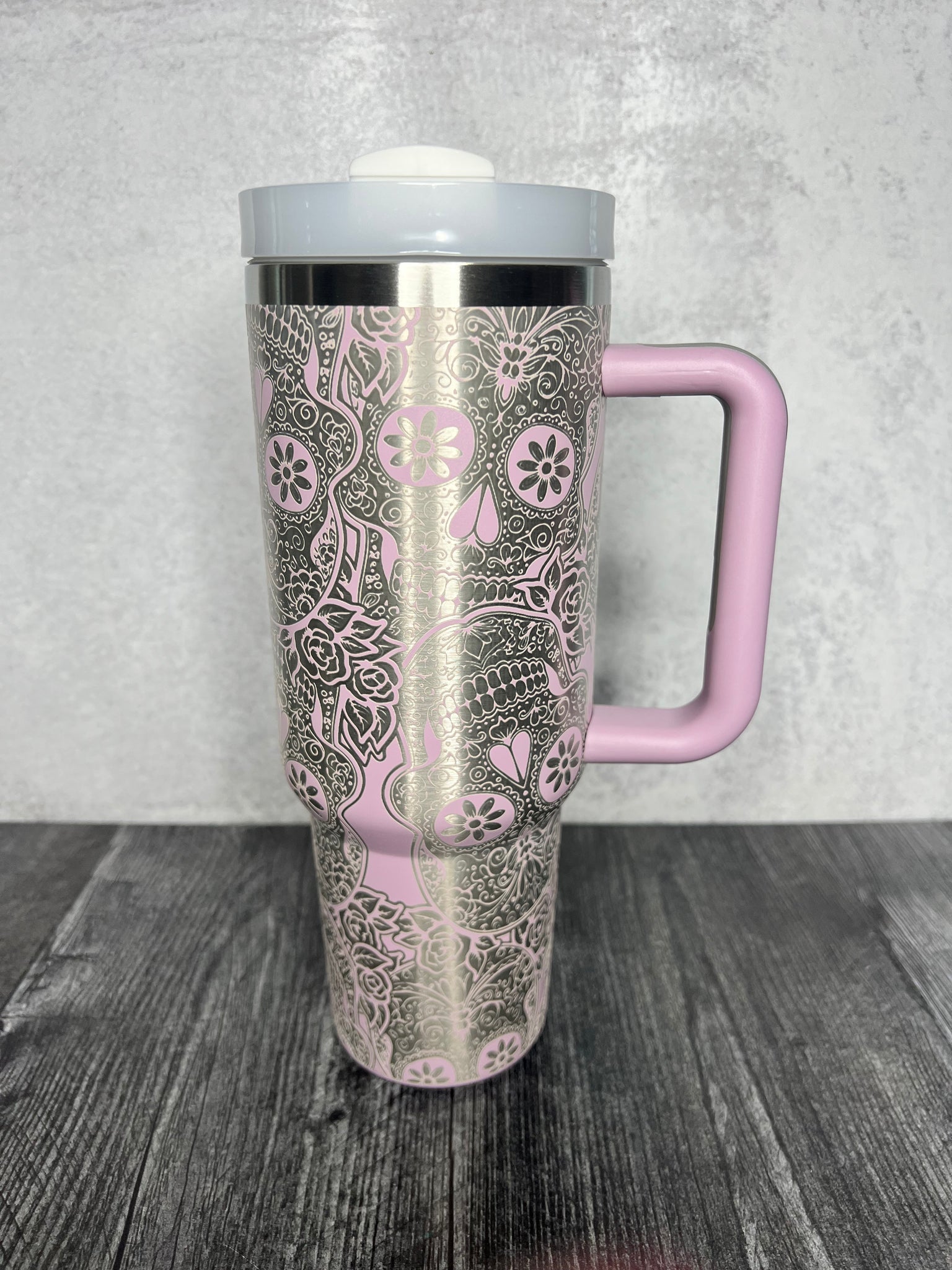 Sugar skull 40 ounce tumbler